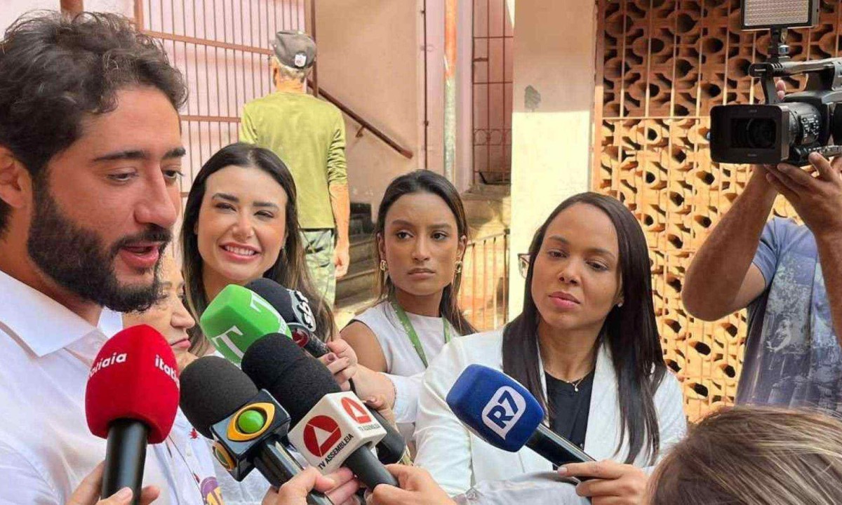 O candidato votou na manhã de domingo em uma escola na região central de Belo Horizonte -  (crédito: Campanha Gabriel Azevedo)