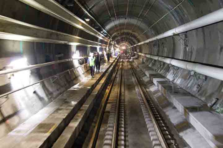 Há 30 anos, no dia 6 de maio de 1994, foi inaugurado o Eurotúnel, um feito único da engenharia moderna, com grande repercussão no meio. 

