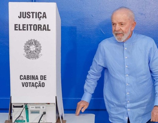  Presidente da República, Luiz Inácio Lula da Silva, durante o votação a prefeitura de São Paulo na Escola Estadual João Firmino Correia de Araújo. São Paulo-SP.
 -  (crédito:  Ricardo Stuckert / PR)