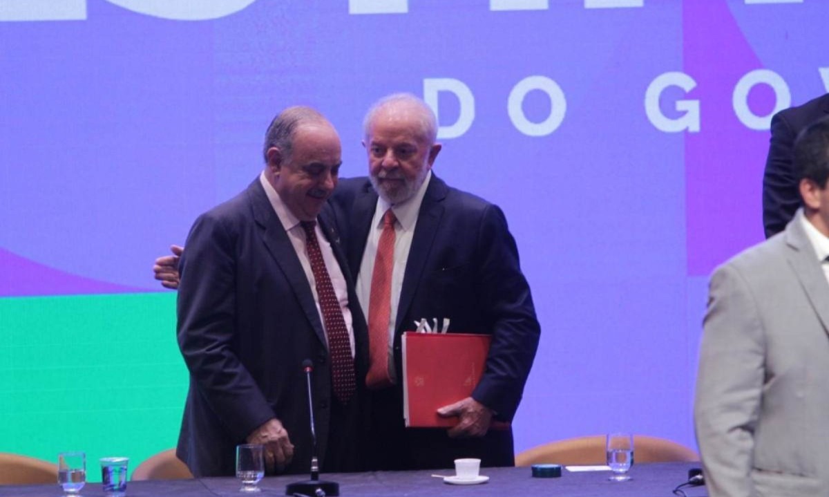 Fuad e Lula durante visita presidencial a BH para anunciar investimentos do governo federal -  (crédito: Edesio Ferreira/EM/D.A. Press)