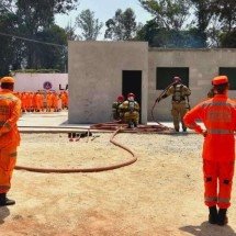Laboratório de combate a incêndios é inaugurado na Grande BH - Jair Amaral / E.M / D.A Press