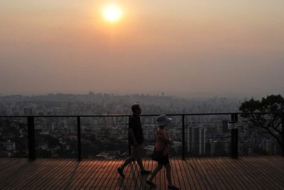 Belo Horizonte tem previsão de chuva e novo recorde de calor para esta quarta-feira (9/10)
       -  (crédito:  Gladyston Rodrigues/EM/D.A Press)