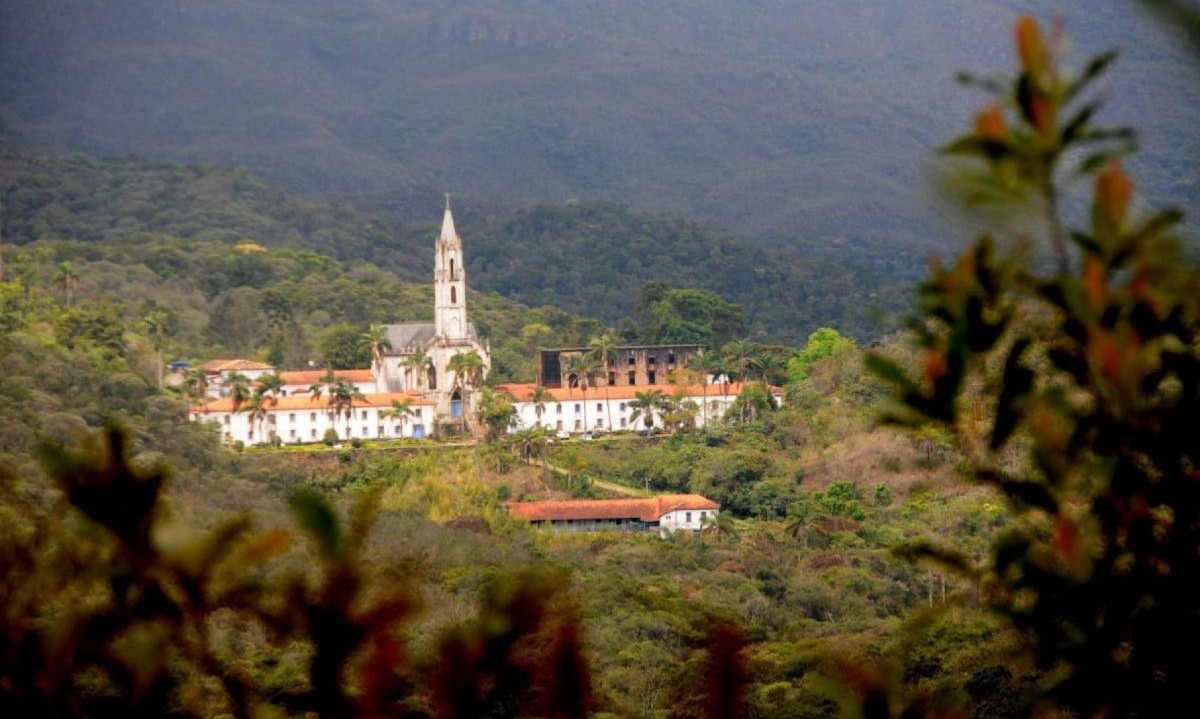 Santu&aacute;rio do Cara&ccedil;a, na Regi&atilde;o Central de Minas Gerais, &eacute; reaberto ap&oacute;s quase um m&ecirc;s -  (crédito: Beto Novaes/EM/D.A Press)