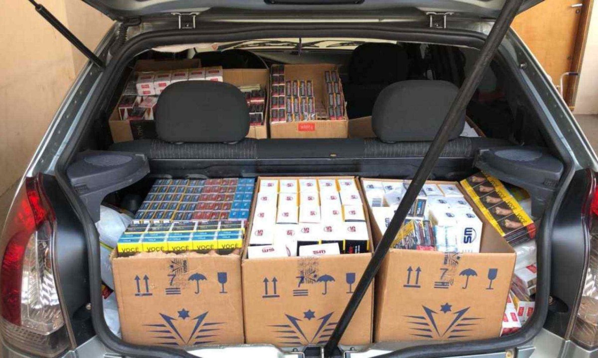 Grupo é suspeito de movimentar R$ 1,5 bilhão com cigarros falsificados e trabalho escravo -  (crédito: PF/Divulgação)