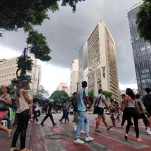 PBH emite alerta para chuvas fortes e granizo até domingo (13/10) - Jair Amaral/EM/D.A Press. Brasil. Belo Horizonte - MG