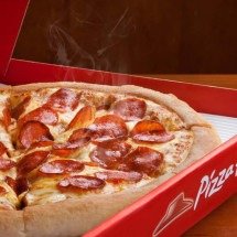Massa pan: 15 milhões de pizzas vendidas no Brasil e outras curiosidades - PizzaHut/Divulgação
