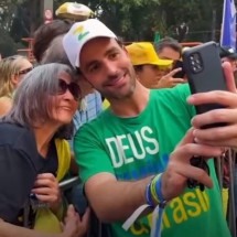 Influencer Cíntia Chagas acusa deputado bolsonarista de violência doméstica - Reprodução/Redes Sociais