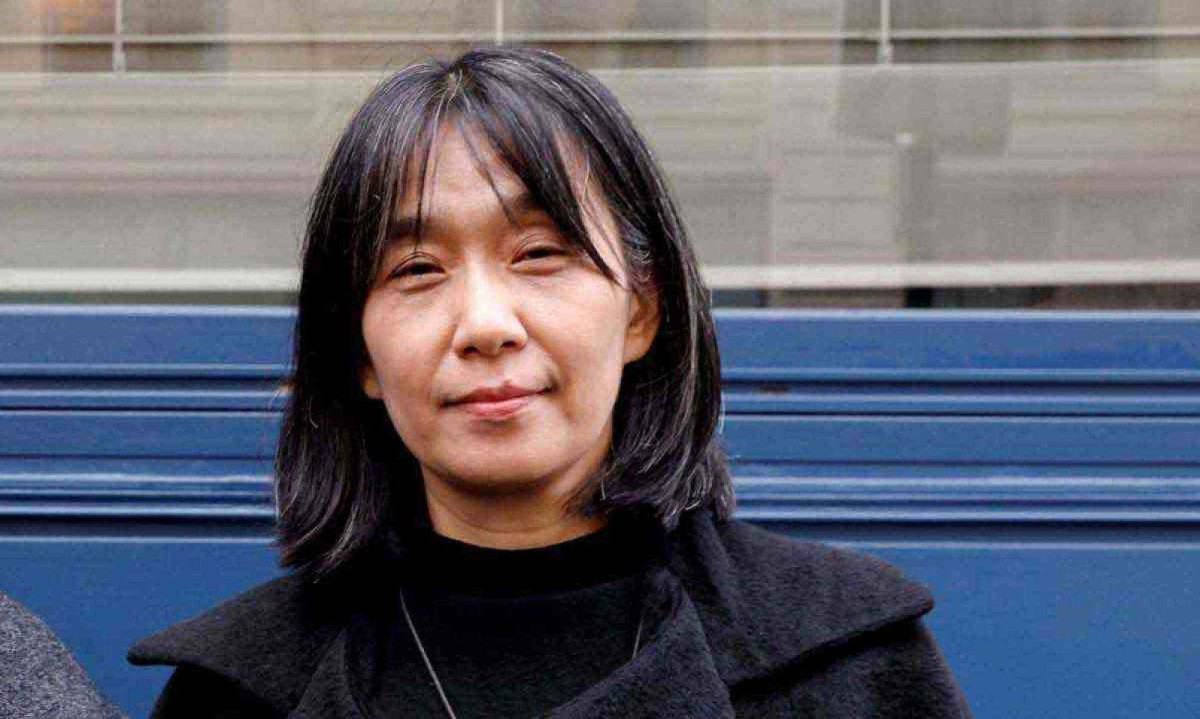 Han Kang, primeira mulher asiática a receber o Nobel de Literatura
 -  (crédito: VAN DER HASSELT / AFP)