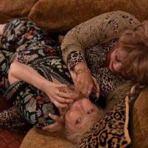 Meryl Streep usa look de marca brasileira em episódio de série - Reprodução 