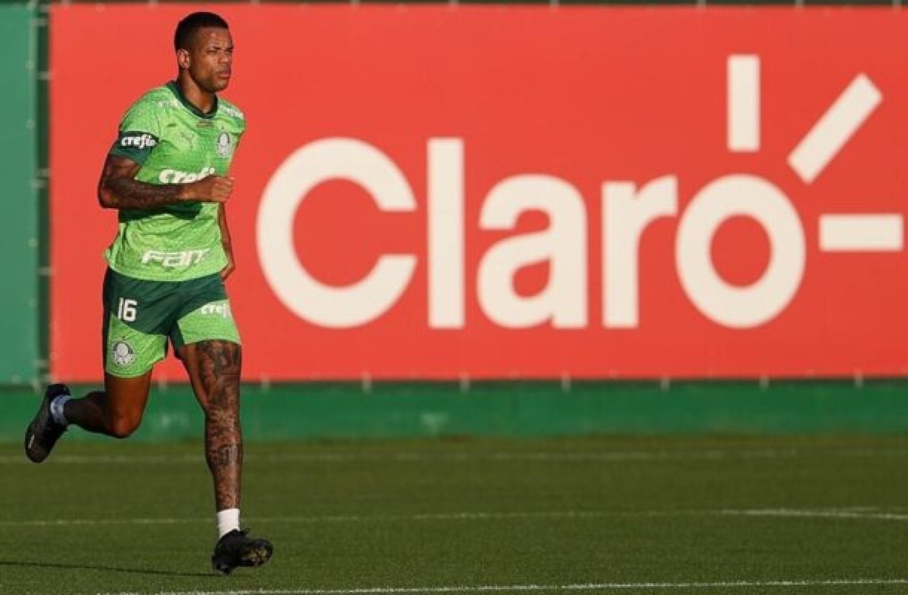 Ex-mulher de Caio Paulista afirma que irmã recebe dinheiro de jogador: ‘Tentou forjar prova’