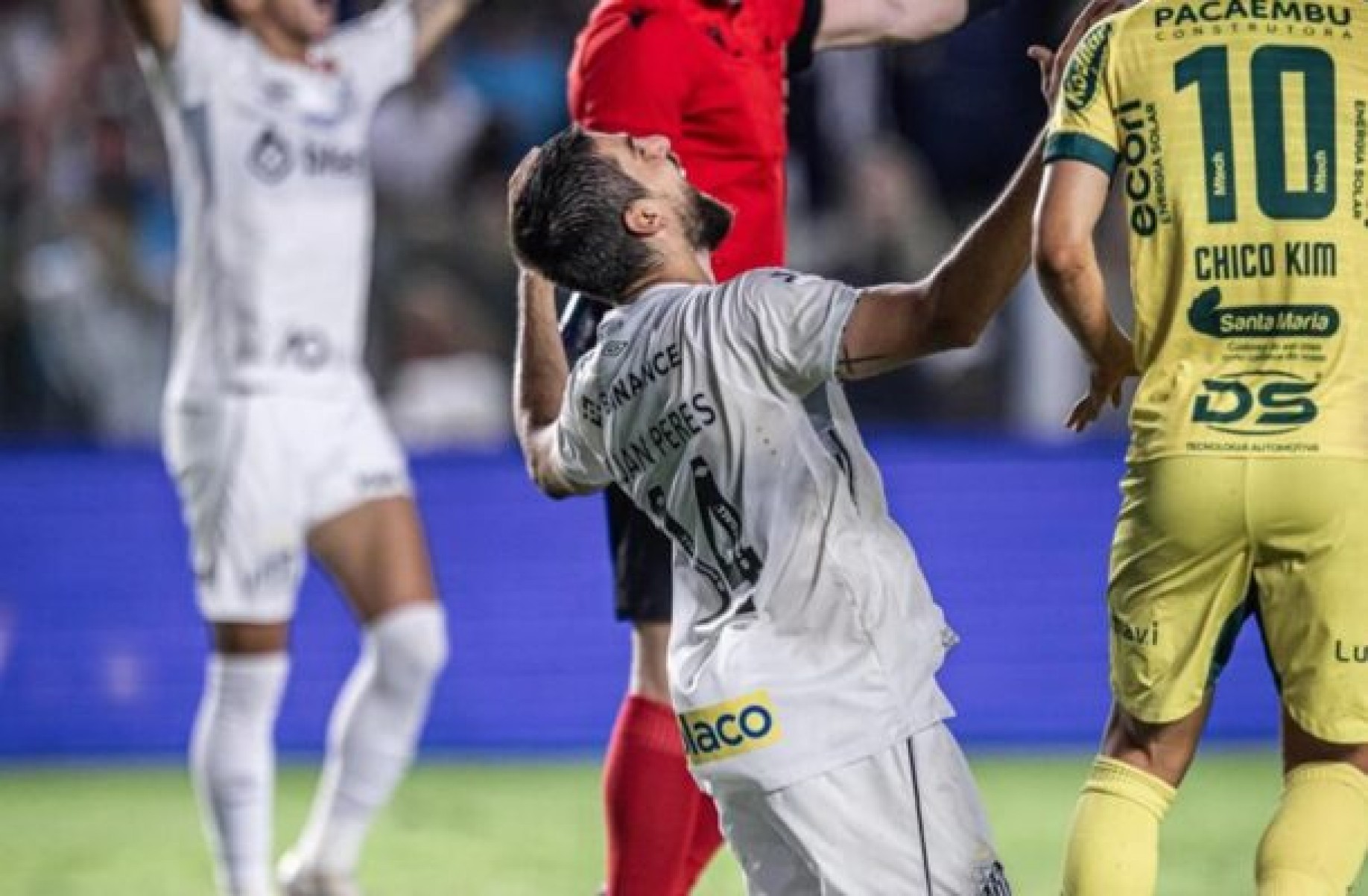 Luan Peres celebra 1º gol pelo Santos e mira ‘batalhas’ na Série B