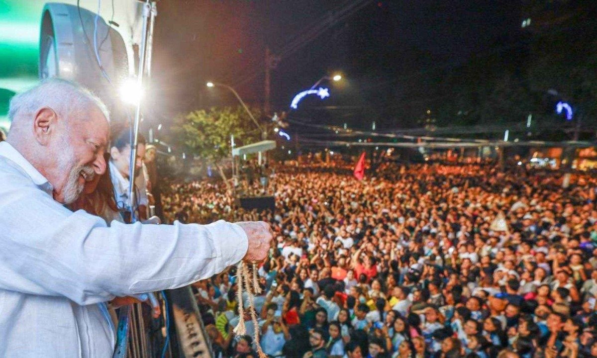 Presidente Luiz Inácio Lula da Silva participou do Círio de Nazaré, em Belém, neste sábado  -  (crédito: Ricardo Stuckert / PR)