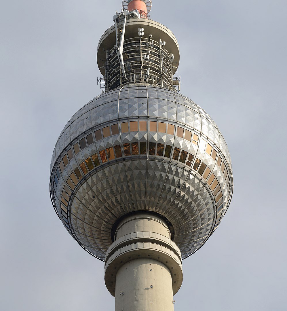 As maiores torres de telecomunicações do mundo