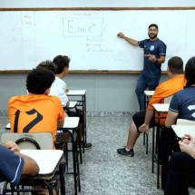 Cada vez mais raros, jovens docentes de BH contam por que amam dar aulas - Jair Amaral/EM/D.A Press