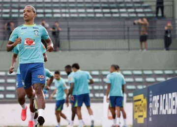 Matheus Pereira treina com a Seleção Brasileira, no Bezerrão, em Gama (DF), para o jogo diante do Peru, pelas Eliminatórias da Copa do Mundo -  (crédito: Rafael Ribeiro/CBF)