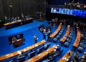 Senado aprovou a PEC nº 66/23, que equiparou as regras de benefícios dos servidores municipais e estaduais às da União -  (crédito: Jonas Pereira/Agência Senado)