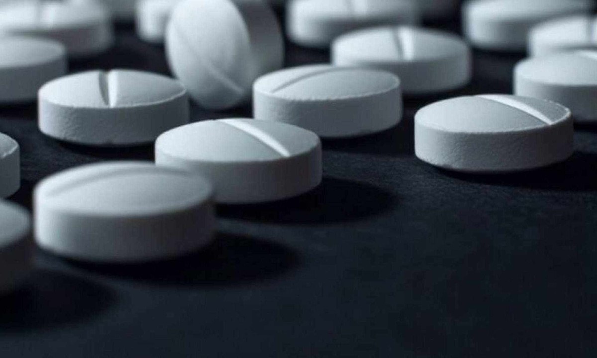 Se houver a ingestão do paracetamol em excesso, a procura pelo pronto atendimento deve ser imediata -  (crédito: Freepik)