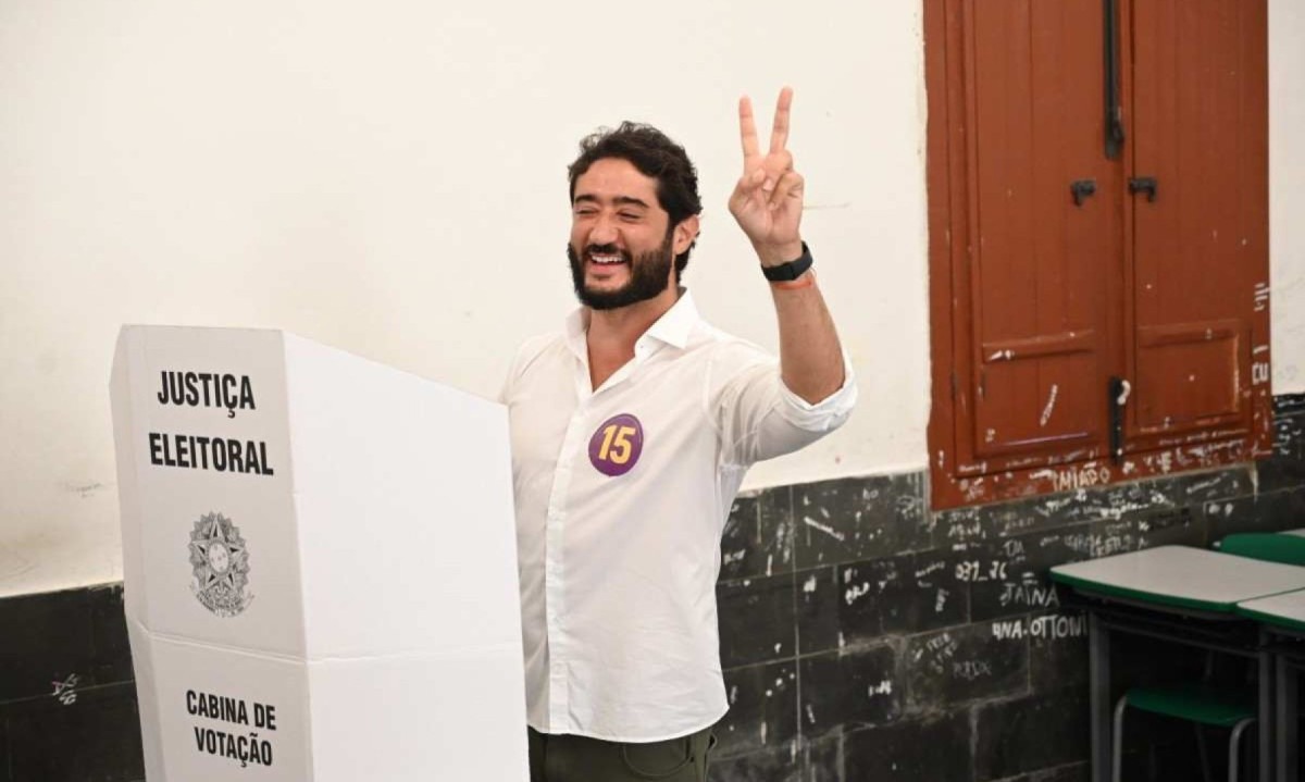 Com Duda Salabert e Rog&eacute;rio Correia declarando apoio a Fuad Noman, Gabriel Azevedo passou a ser cortejado pelos dois candidatos a prefeito -  (crédito: Leandro Couri/EM/D.A. Press)