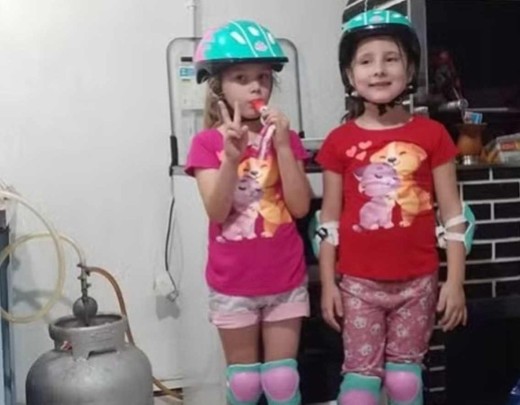 Antônia e Manoela, gêmeas de 6 anos -  (crédito: Arquivo pessoal)