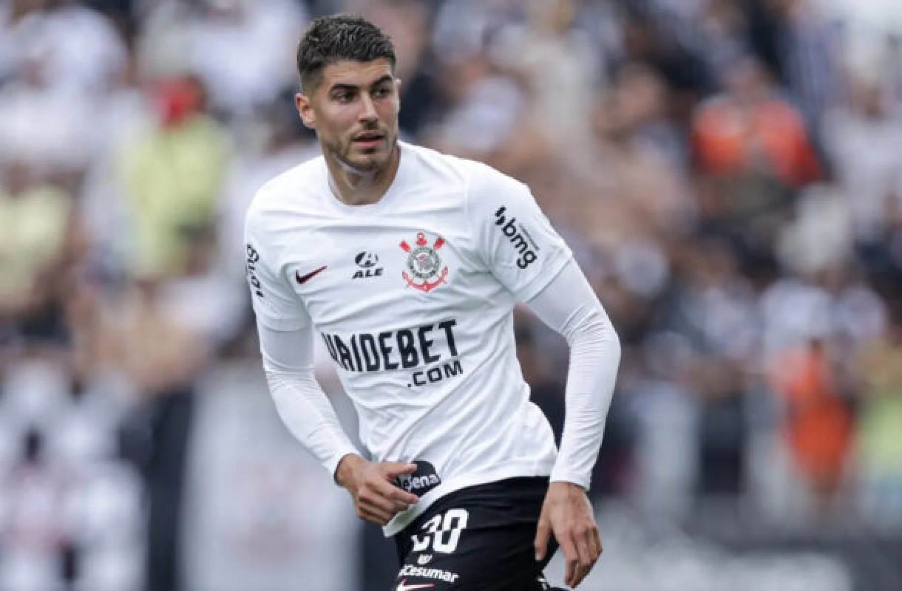 Pedro Raul completa um mês sem jogar pelo Corinthians