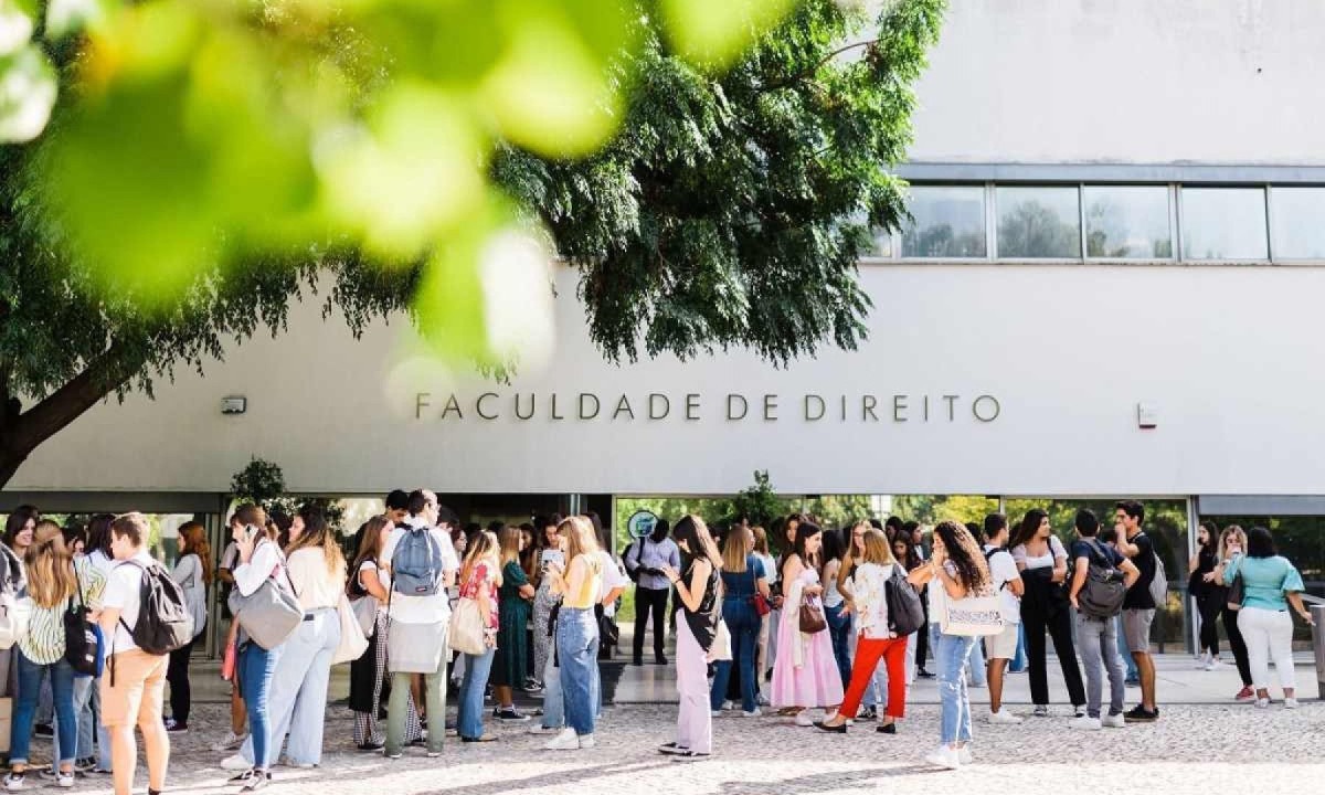 Curso de Pós Graduação em Racismo e Xenofobia foi criticado nas redes sociais -  (crédito: Reprodução/Nova School Of Law)