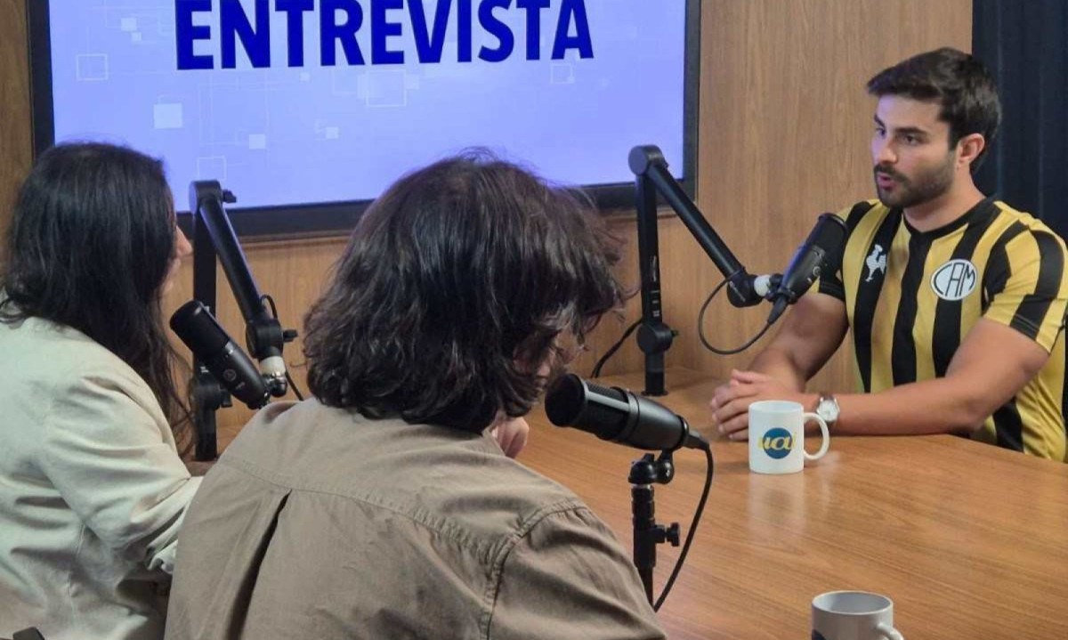 O vereador eleito em Belo Horizonte, Pedro Rousseff (PT), chamou o candidato do PL à Prefeitura, Bruno Engler, de "vagabundo".  -  (crédito: Jair Amaral/EM/DAPRESS)