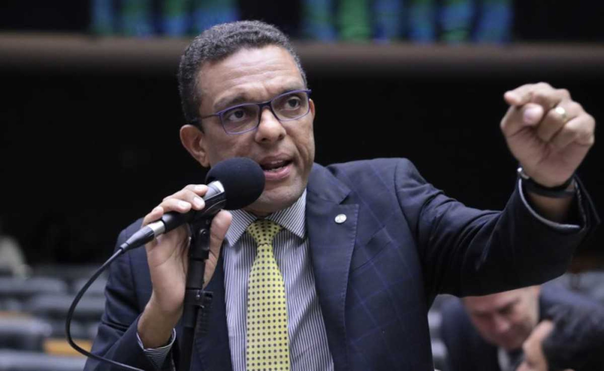 Otoni de Paula diz que Bolsonaro é 'bezerro de ouro': 'Não aceitou Jesus'