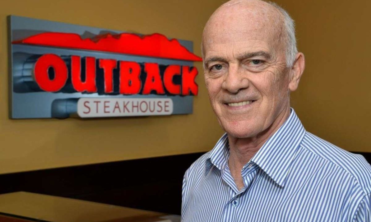 Peter atuou como conselheiro da Bloomin’s Brands. Grupo, que é detentor das marcas Outback e Starbucks no Brasil, lamentou a morte do colaborador -  (crédito: Divulgação/Bloomin’s Brands)