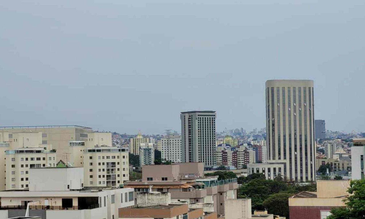 Fim de semana em BH tem previsão de chuva forte e Defesa Civil emite alerta  -  (crédito: Gladyston Rodrigues/EM/D.A.Press)