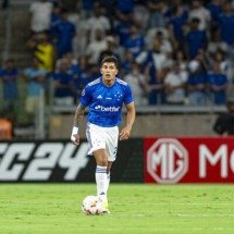 Lucas Romero lamenta empate do Cruzeiro diante do Bahia, no Mineirão -  (crédito: Foto: Gustavo Aleixo/Cruzeiro)