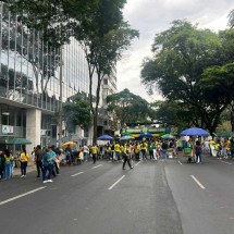 Bolsonaro em BH: poucos apoiadores do ex-presidente se reúnem na prefeitura - Gladyston Rodrigues/EM/D.A Press