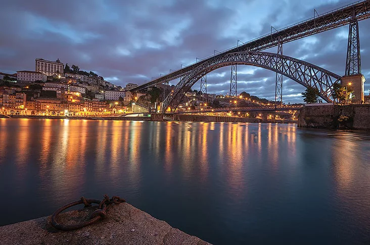 Operadora lança 2º passageiro grátis nos circuitos para Europa e Ásia - Rossana Ferreira wikimedia commons