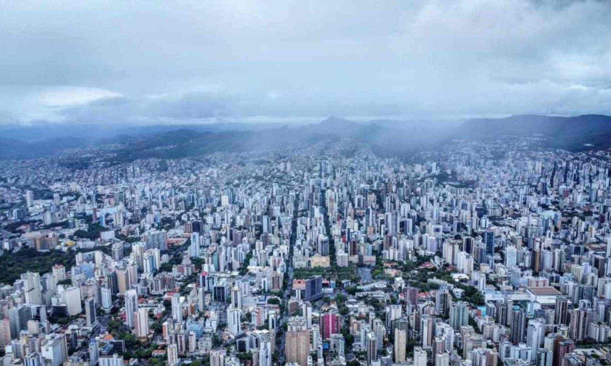Minas Gerais pode sofrer efeitos residuais, mas n&atilde;o ser&aacute; atingida por ciclone extratropical -  (crédito: Leandro Couri/EM/D.A Press)