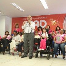 Fuad em agenda com mulheres: ‘não podemos escolher profissionais pelo sexo’ - J&uacute;nia Garrido/Campanha Fuad Noman
