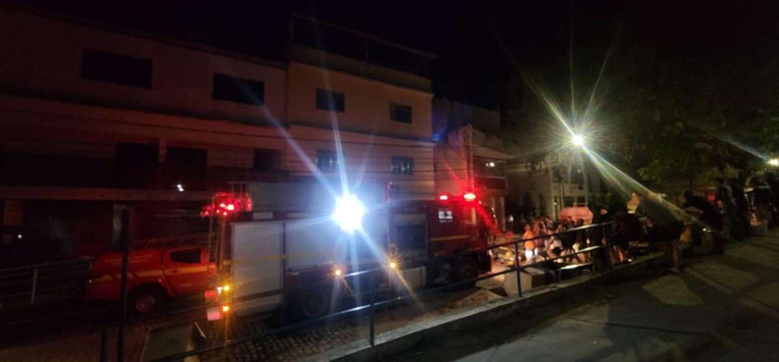 MG: incêndio atinge fábrica de tecidos e 30 pessoas são socorridas