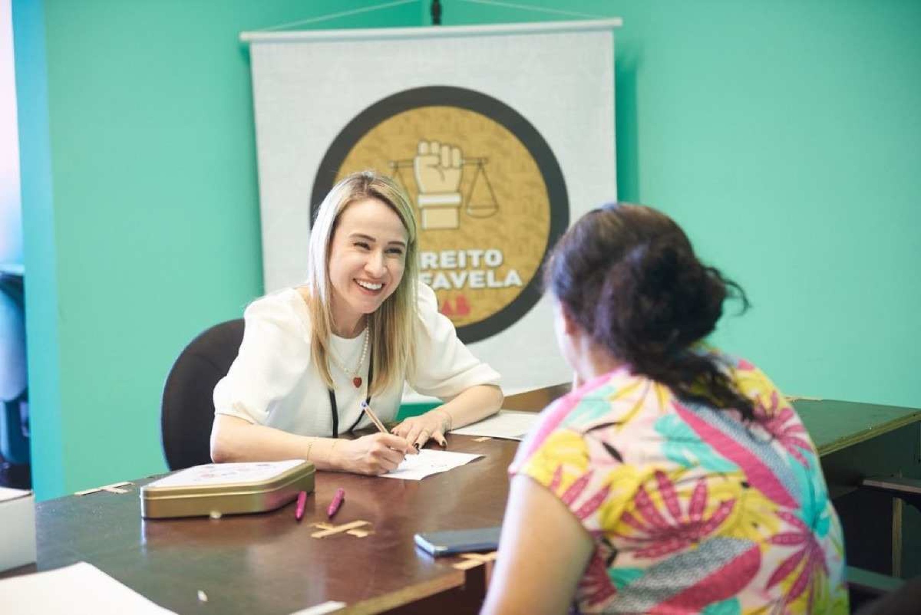 Projeto social oferece orientação jurídica gratuita no Aglomerado da Serra