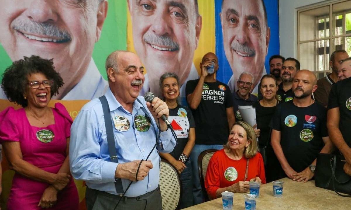 Jornalistas, representantes das causas ambientais, movimentos em defesa da Serra do Curral, publicitários, escritores, poetas, professores e cientistas foram signatários de manifesto em apoio a Fuad Noman -  (crédito:  Júnia Garrido/Campanha Fuad Noman)