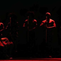 Com 42 bailarinos em cena, coreografia "Herói" estreia hoje em BH - Samuca Fischer/Divulgação