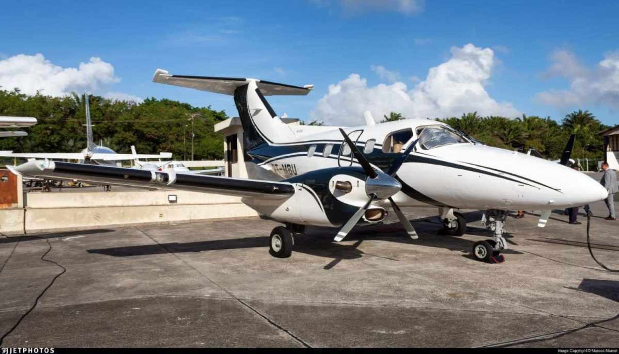 Avião de pequeno porte que caiu no interior de São Paulo