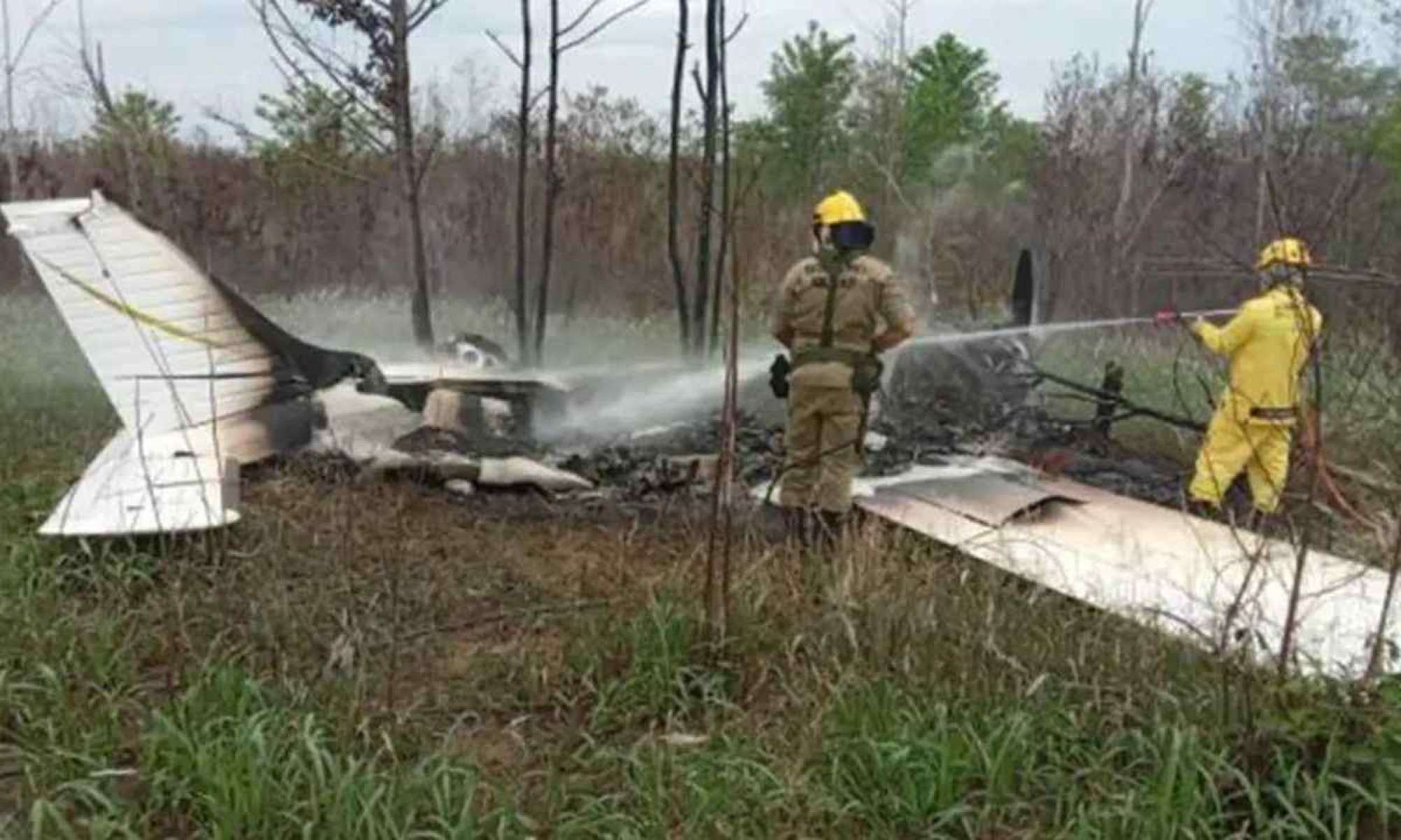 FAB intercepta avião que entrou irregularmente em território nacional