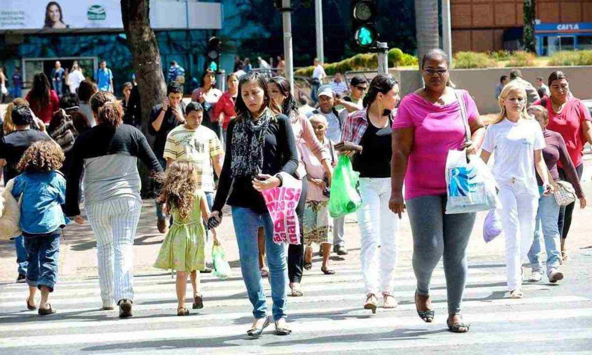 Levantamento do Censo aponta que tanto em Minas quanto no Brasil aumentou o número de mulheres responsáveis pelos lares -  (crédito: Wilson Dias/Agência Brasil)