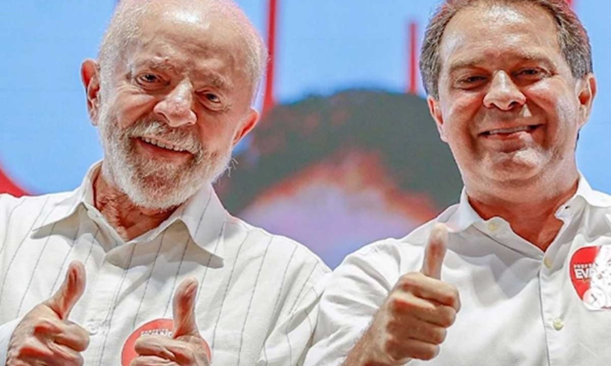 Lula com Evandro Leitão, em Fortaleza: uma das poucas chances de vitória petista neste segundo turno -  (crédito: Divulgação)