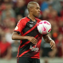  Fernandinho - Athletico Paranaense -  Jos.. Tramontin/Athletico
     -  (crédito: Foto: José Tramontin/Athletico)