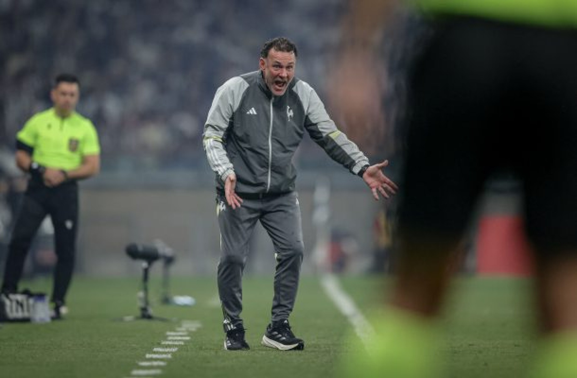 Milito, do Atlético, define derrota: ‘Impossível analisar’