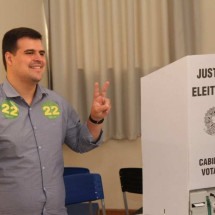 'Batemos na trave', diz Engler ao retornar à Assembleia - Jair Amaral / EM / D.A Press
