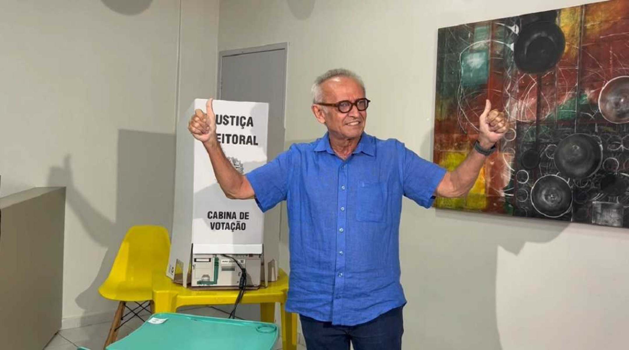 Ex-ministro de Bolsonaro perde em capital do Nordeste para o atual prefeito