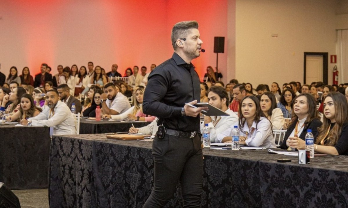 Treinamento de vendas pode ajudar negócios -  (crédito: DINO)