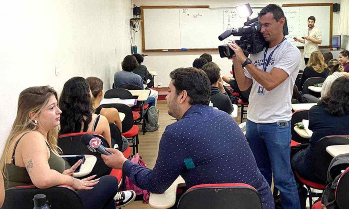 TV Alterosa entrevista aluna do Curso Pré-vestibular Determinante -  (crédito: Divulgação)