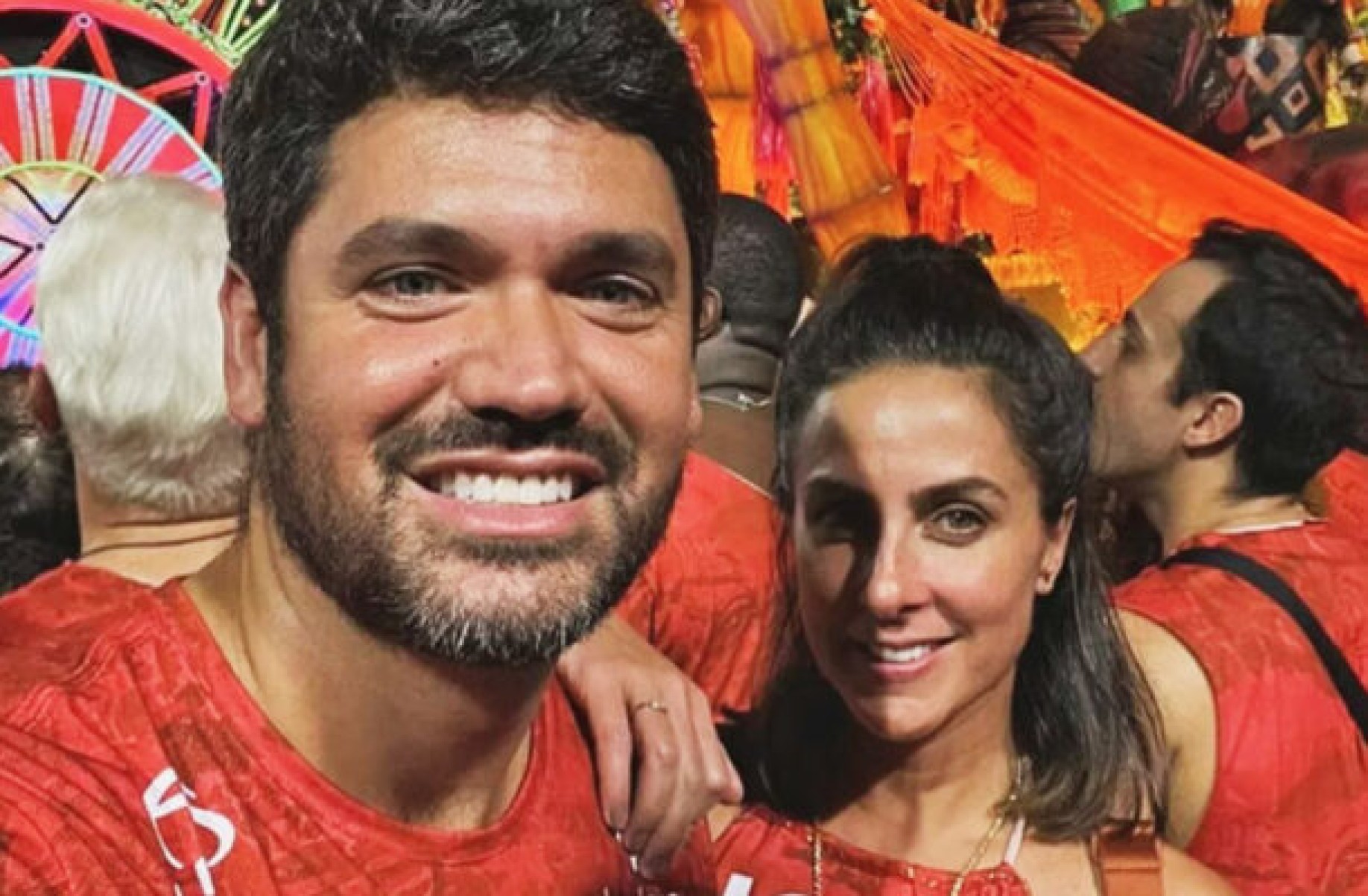 Carol Barcellos e Marcelo Courrege publicam rara foto juntos