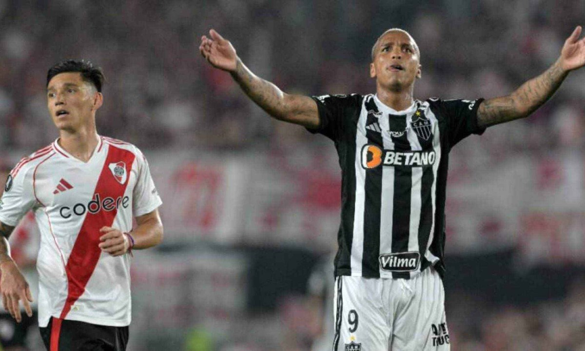 Deyverson em ação durante confronto entre River Plate e Atlético pela Libertadores
- (crédito: Juan Mabromata/AFP)
